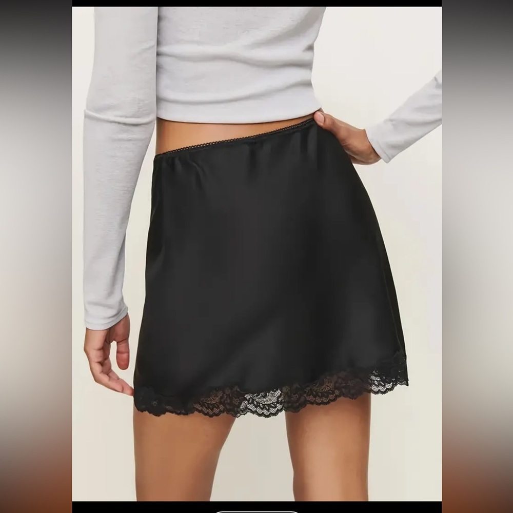 Elegant Black Lace Trim Skirt